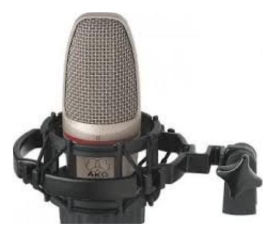 AKG C-3000